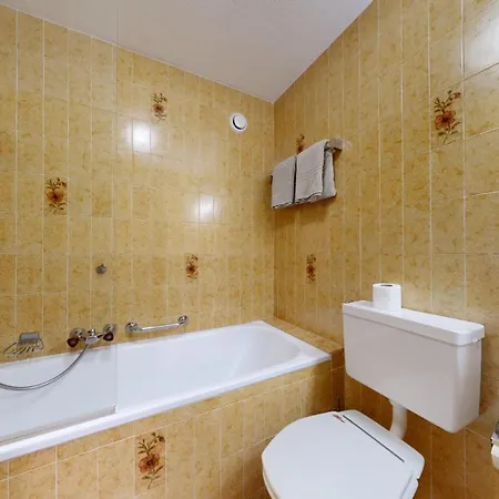 Haus Bergkristall Guest house *